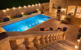 Ta' Matmura Boutique B&B